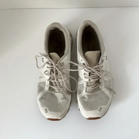 Women’s On Cloud Sneakers in White Sand Sz 8.5 - Picture 2 of 9